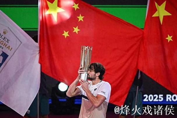 瓦舍罗2-1逆转林德克内希 首夺上海大师赛冠军 瓦舍罗2-1逆转林德克内希 首夺上海大师赛冠军