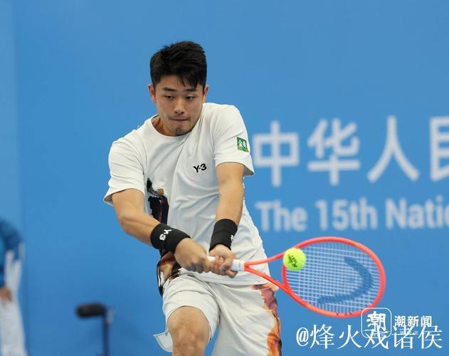 吴易昺2-1商竣程 首进全运会网球男单决赛即夺冠 吴易昺2-1商竣程 首进全运会网球男单决赛即夺冠